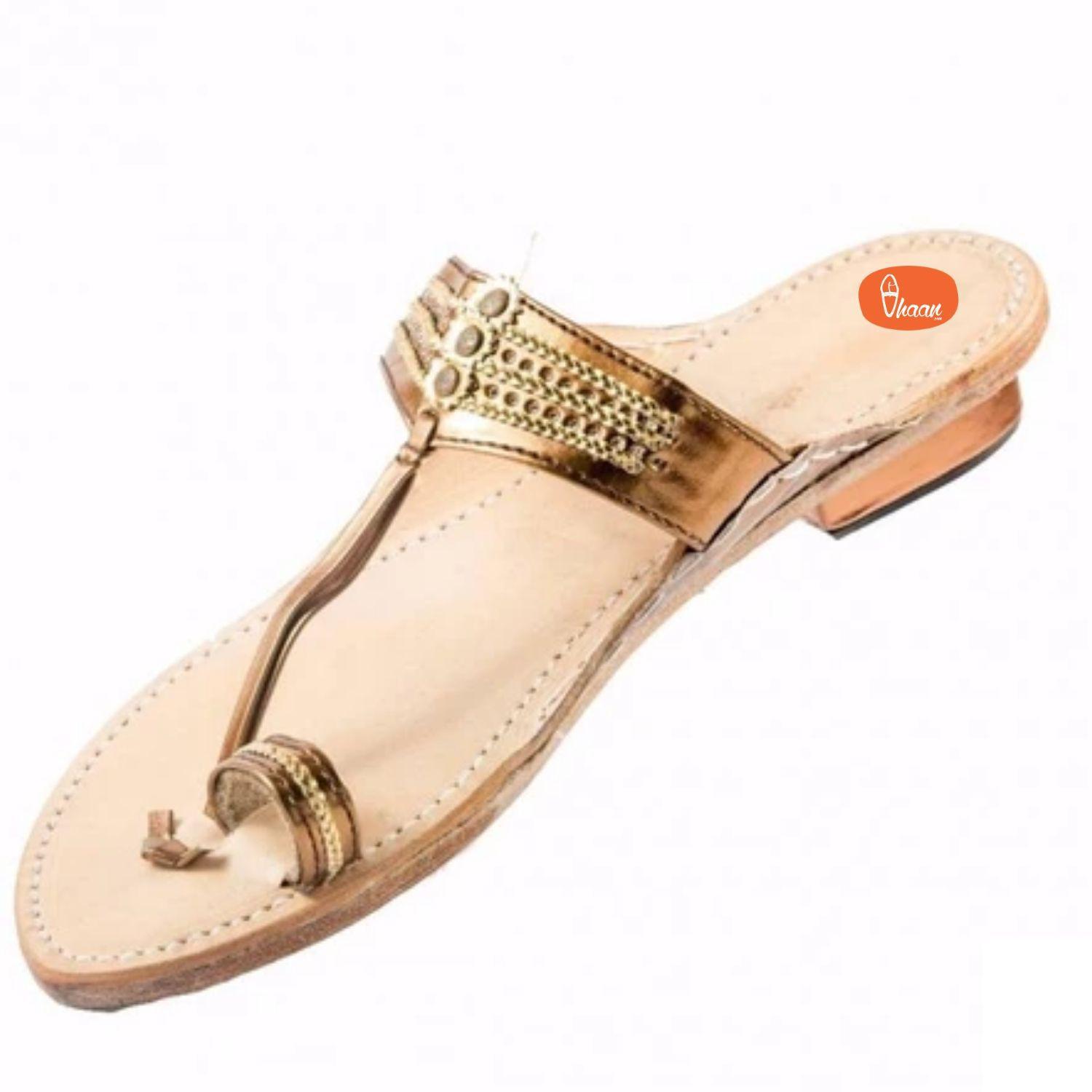 Angthapatti Box Heel Kolhapuri Chappal For Women - Gold