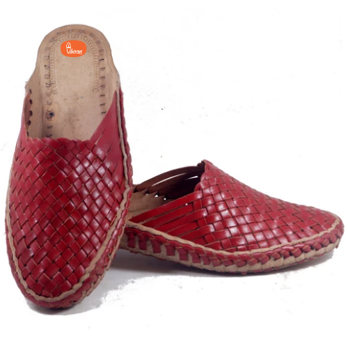 Stylish Kolhapuri shoes for women